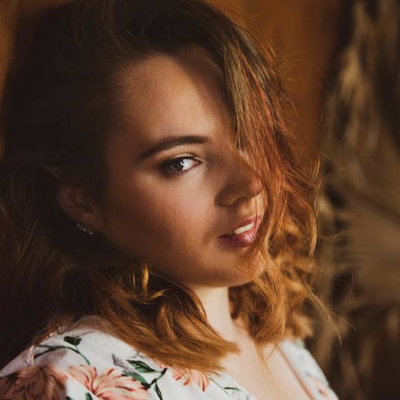 Profile Picture of Kimberley Pinnow (@kpinn012) on Poshmark