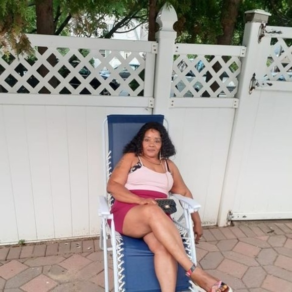 Profile Picture of Allison Moncrieffe (@allisonmoncr511) on Poshmark