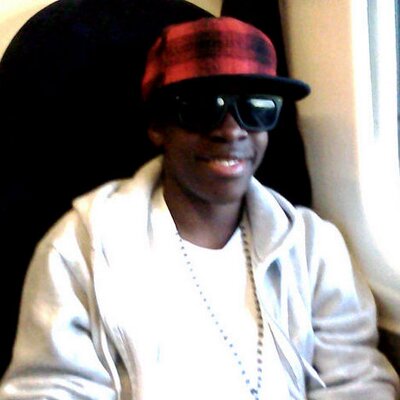 Profile Picture of Jon[Young•Wizard] (@Team_JayJay) on Twitter