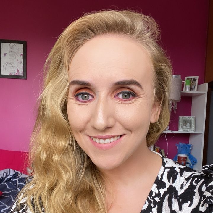 Profile Picture of Lindsay Burns (@linburns87) on Tiktok