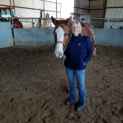 Profile Picture of Lori Munnerlyn (@lorideemunn) on Twitter