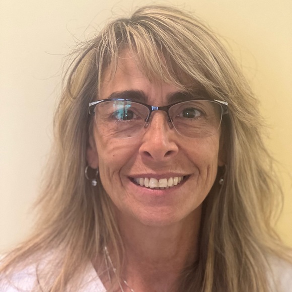 Profile Picture of Marcie Webster (@marciewebste356) on Poshmark