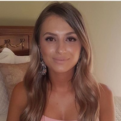 Profile Picture of Eleni Zorbas (@elenizorbas) on Twitter