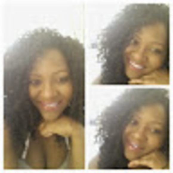 Profile Picture of Lachunda Young (@lmyyoung1976) on Poshmark