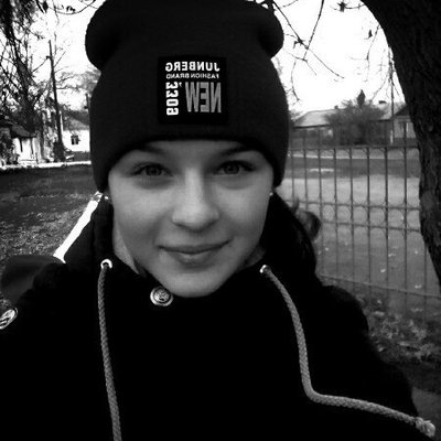 Profile Picture of Lillie Wolfe Sheri (@olegmakmw8) on Twitter