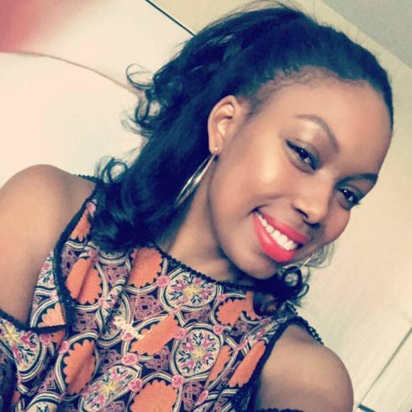 Profile Picture of Devan Corpening (@dev_love) on Poshmark