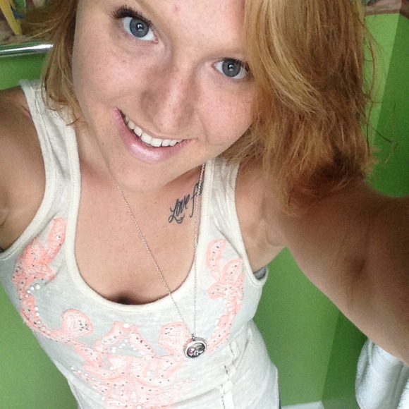 Profile Picture of Alessondra Treece (@treece2012) on Poshmark