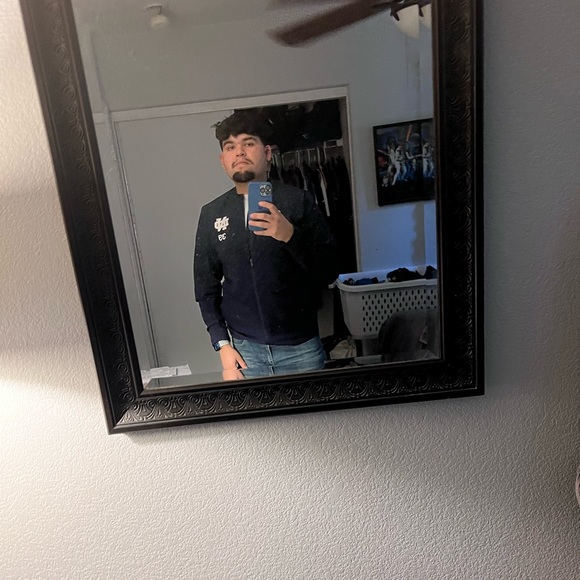 Profile Picture of Paulo Rivera (@braxt_04) on Poshmark