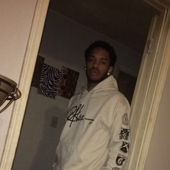 Lamar Bennett - Poshmark Profile Picture of Lamar Bennett (@lemmy_) on Poshmark