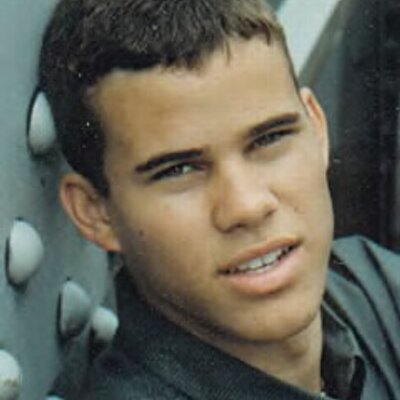 Profile Picture of Kris Humphries (@KrisHNets) on Twitter