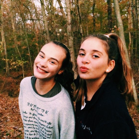 Profile Picture of Josie Mclean (@josiemclean4) on Poshmark