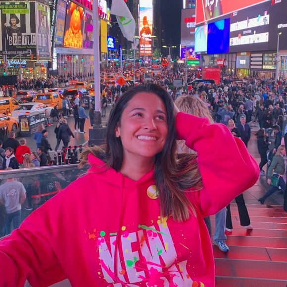 Profile Picture of Paty Borba (@patyborba) on Poshmark