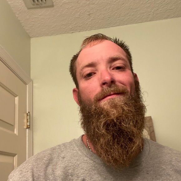 Profile Picture of Dustin Hand (@thatdude1588) on Poshmark