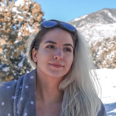 Profile Picture of Colleen Albert (@thecolleendream) on Twitter