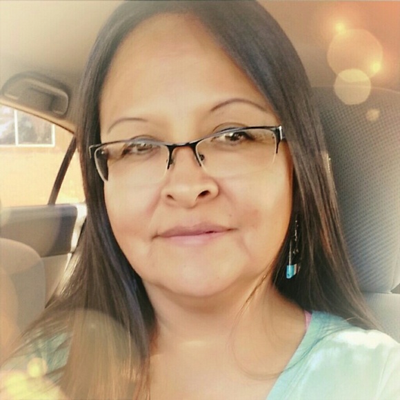 Profile Picture of Monika Akee (@miceeakee) on Poshmark