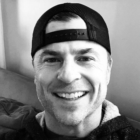Profile Picture of Bret Johnson (@bretjohnson121) on Poshmark