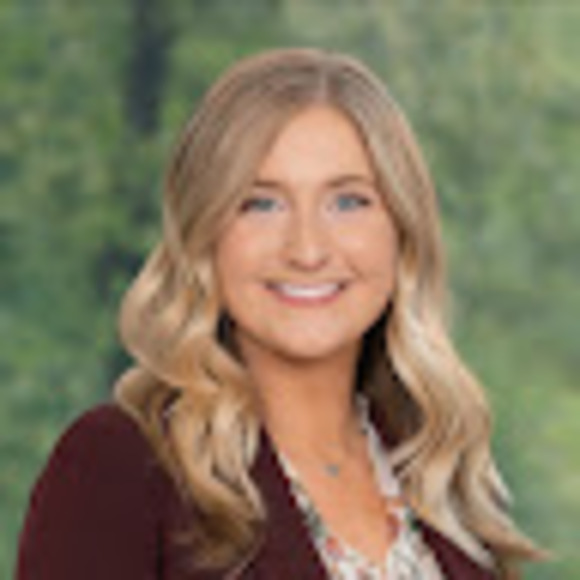 Profile Picture of Katie Rysiewicz (@kmrysiewicz93) on Poshmark