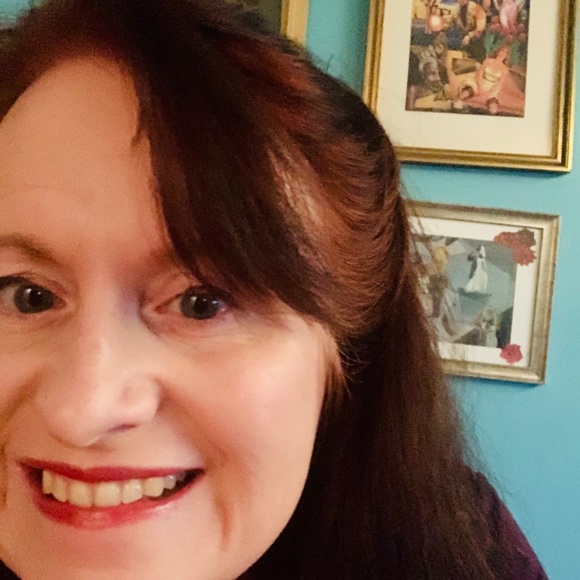 Profile Picture of Lauren Mcelduff (@lauren4451) on Poshmark
