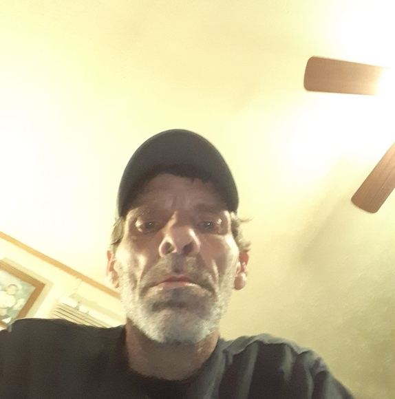 Profile Picture of Darrell Sharp (@darrells296) on Poshmark