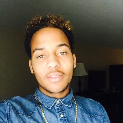 Profile Picture of Elijah Washington (@singandchill) on Twitter