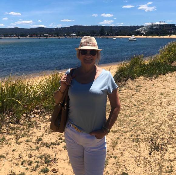 Profile Picture of Halina Palonek (@palonekh) on Poshmark