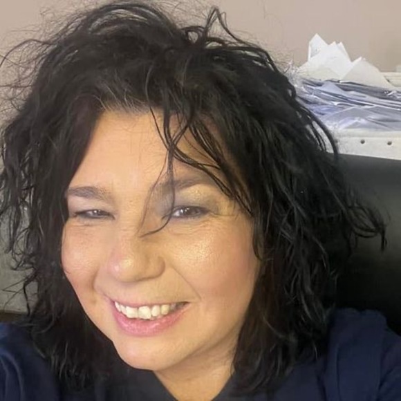 Profile Picture of Jennifer Mays (@jennifermays951) on Poshmark