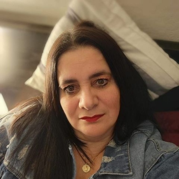 Profile Picture of Maria Laviosa (@maria_laviosa) on Poshmark