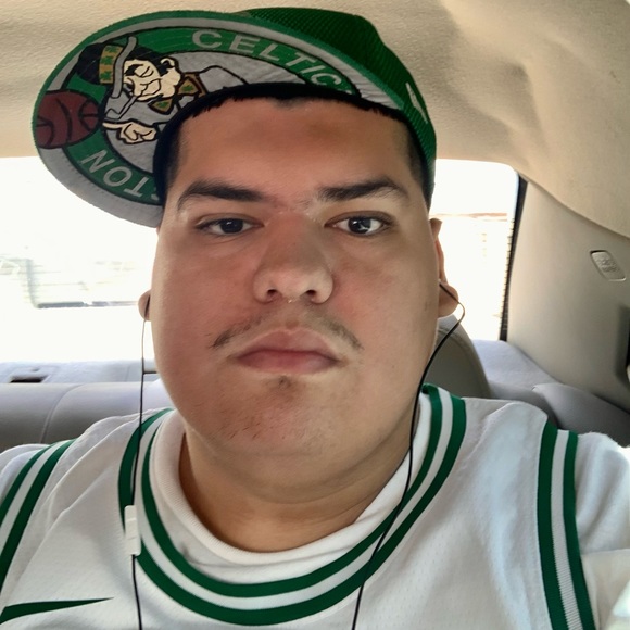 Profile Picture of Xavier Agado (@xavier_agado) on Poshmark