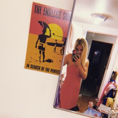 Profile Picture of Heidi Rudyk ✿ (@heidirudyk) on Twitter