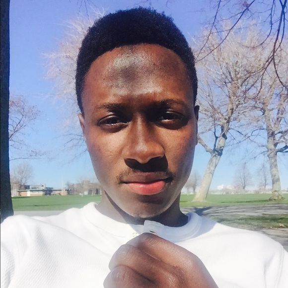 Profile Picture of Moses Pochele (@mosespochele) on Poshmark