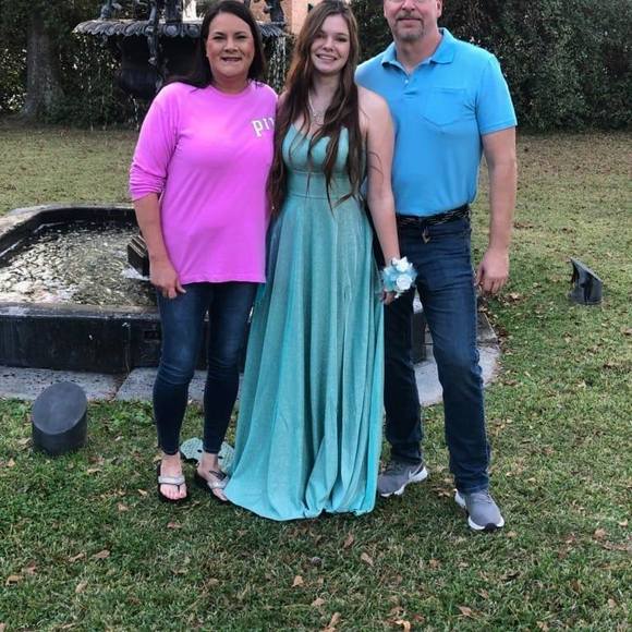 Profile Picture of Jillian Sistrunk (@jilliansistrunk) on Poshmark