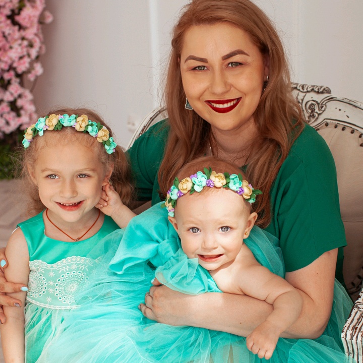 Profile Picture of Julia Bach (@jbach.live) on Tiktok