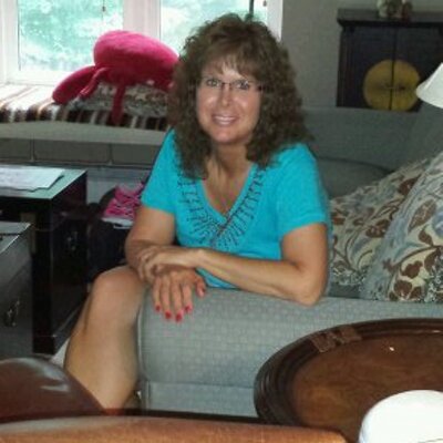 Profile Picture of Donna Hoffman (@donnahoffman430) on Twitter