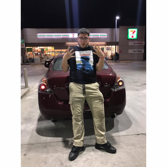 Profile Picture of Rudy Benavides (@yrnrudy_) on Poshmark