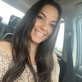 Profile Picture of Danielle Kisselstein (@dkissels) on Pinterest