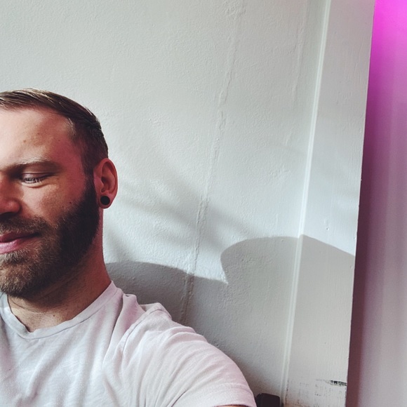 Profile Picture of Matt Dunbar (@mattryandunbar) on Poshmark