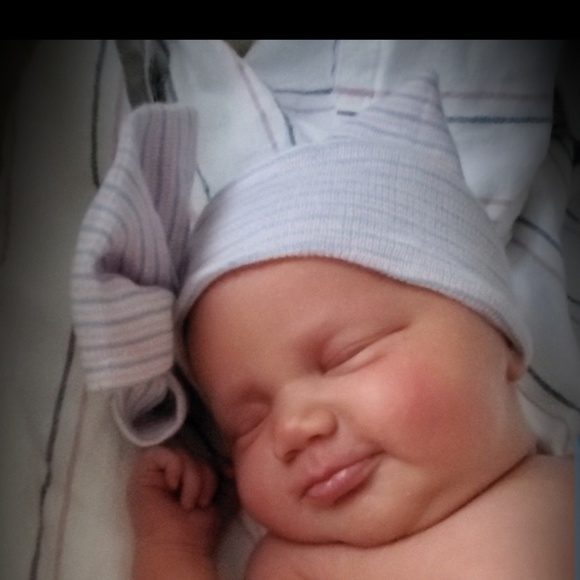 Profile Picture of Kimberly Gudgell (@kimberlygudgell) on Poshmark