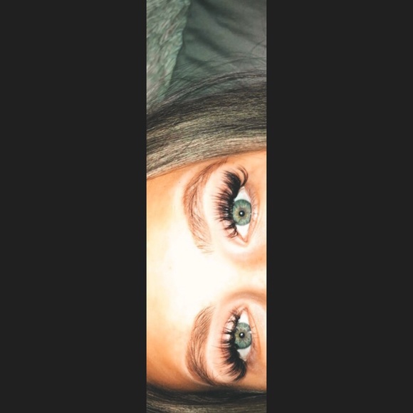 Profile Picture of Courtney Rechlo (@courtney3954) on Poshmark