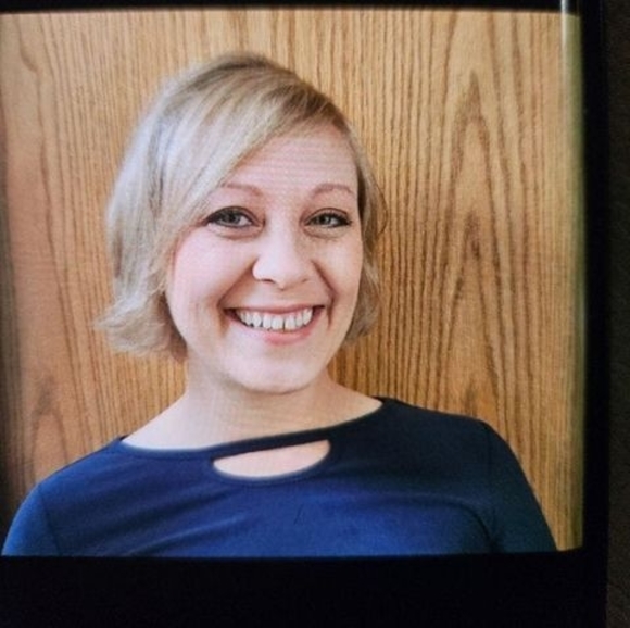 Profile Picture of Dee Donnelly (@teama444) on Poshmark