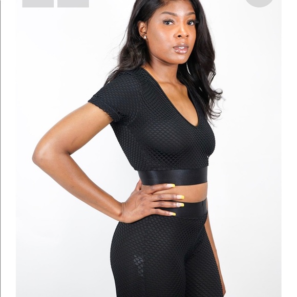 Profile Picture of Francyna Kumah (@so_frantastic) on Poshmark