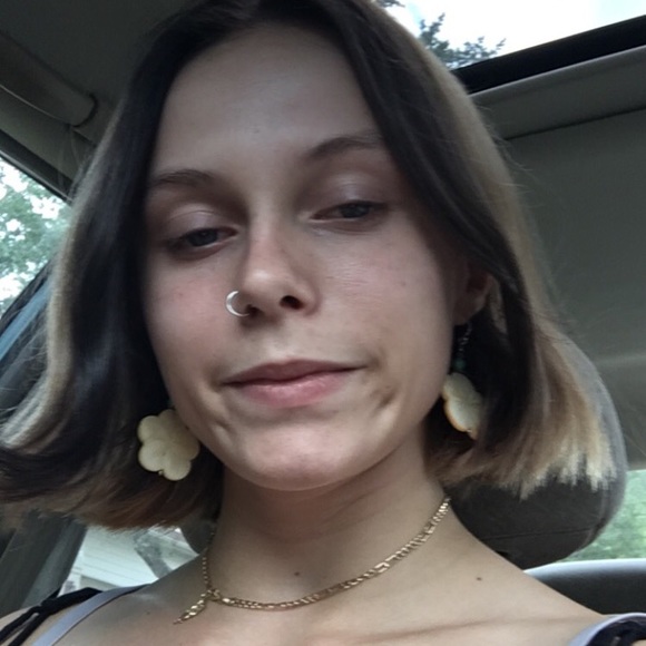 Profile Picture of Austyn Keelty (@austynkeelty) on Poshmark