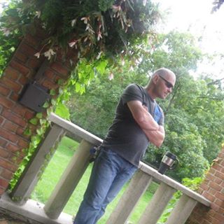 Profile Picture of Jerzy Trojanowski (@jerzy.trojanowski.14) on Facebook