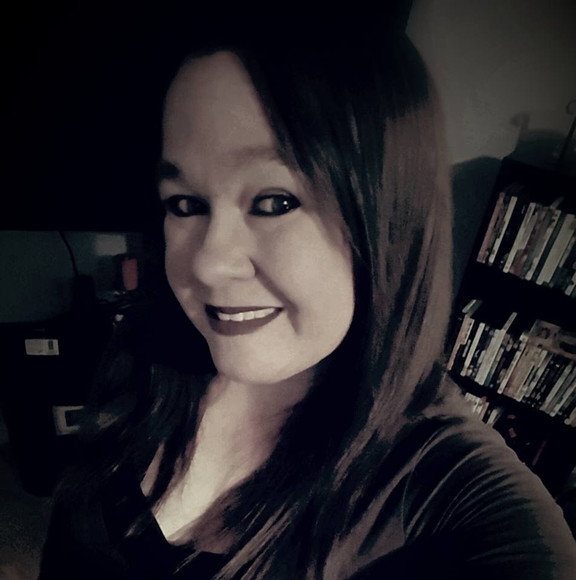 Profile Picture of Jenny Lalicker (@lalickerjen) on Poshmark