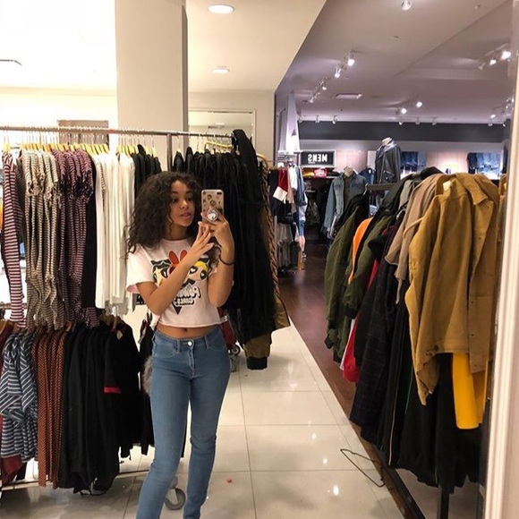 Profile Picture of Nevaeh Wallowingbull (@nevaehcw) on Poshmark