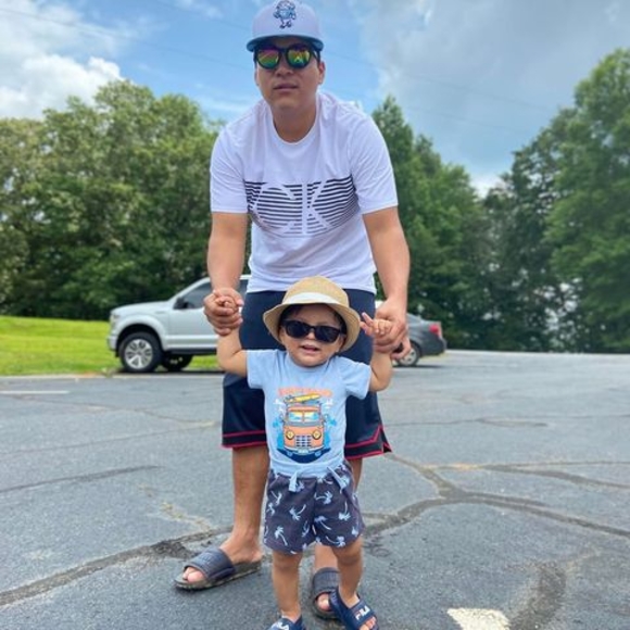 Profile Picture of Alexander Rivas (@rivasa18leon) on Poshmark