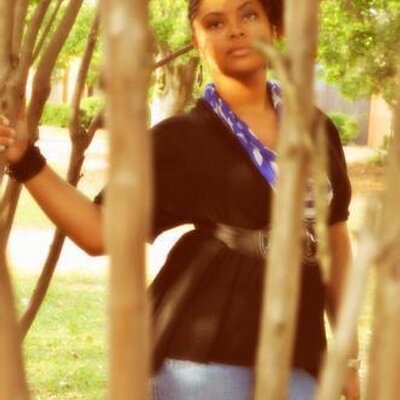 Profile Picture of Lori Carlson (@LoriCarlson16) on Twitter