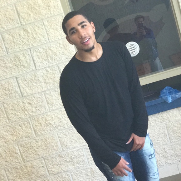 Profile Picture of Danny Armstrong (@hotboydanny) on Poshmark