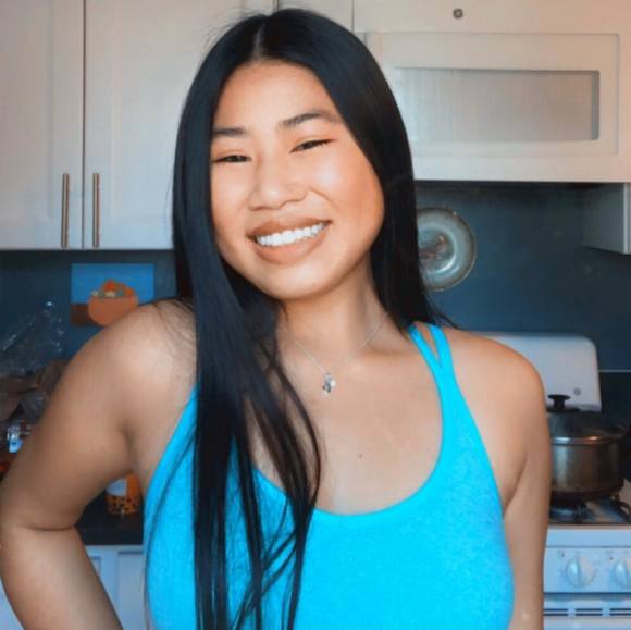 Profile Picture of Jialu Gress (@jialug123456) on Poshmark