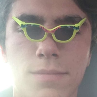 Profile Picture of Quinn Morris (@_MackleMorris_) on Twitter