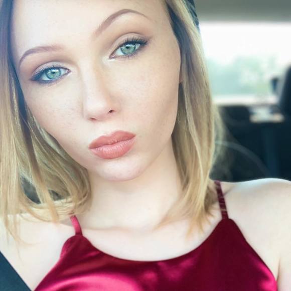 Profile Picture of Tabitha Brayboy (@tabithabrayboy) on Poshmark